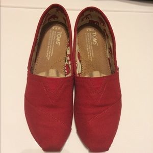Red toms